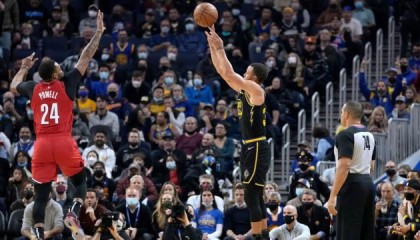 世界杯赛事直播官网软件下载最新版-单场16个三分库里也做不到，但距离纪录更近了